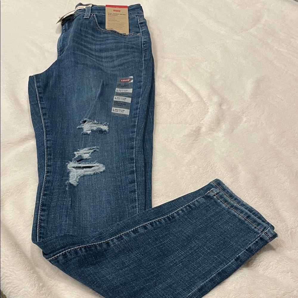 🍎 NWT Levi's Women's 721 high rise skinny jeans